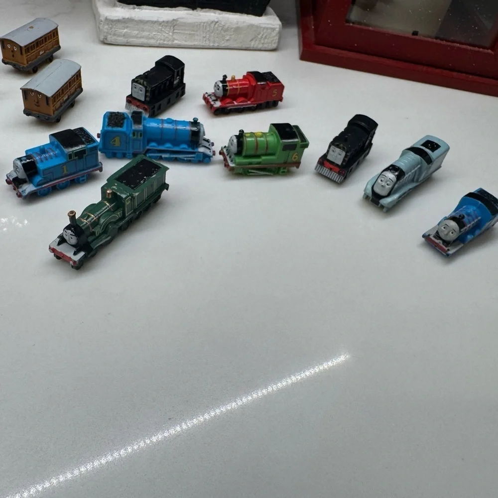 Lot of 28 Thomas the Tank Engine Mini Trains & Vehicles